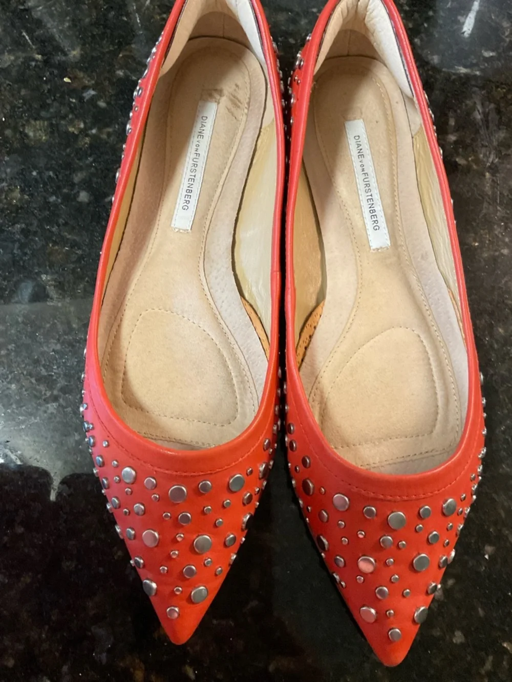 Diane von Furstenberg Silver Studded Orange/Red Pointed Toe Flat Sz 9.5 M luxury